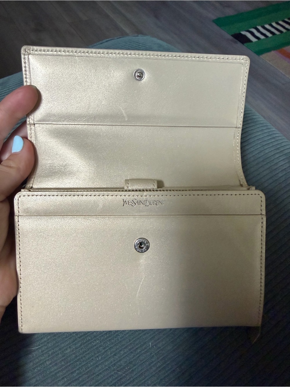 Yves Saint Laurent Champagne Leather Wallet with Metal YSL Plaque - Picture 4 of 10